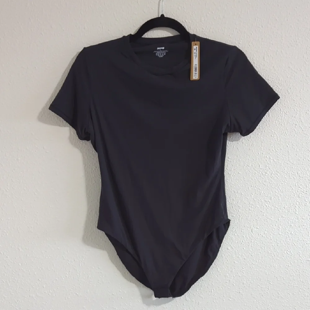 SKIMS FITS EVERYBODY T-SHIRT BODYSUIT - Black - Size XL - Picture 3 of 9